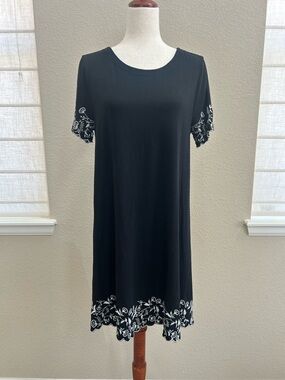 Loft M Black Knit Shift Dress with White Floral Embroidery